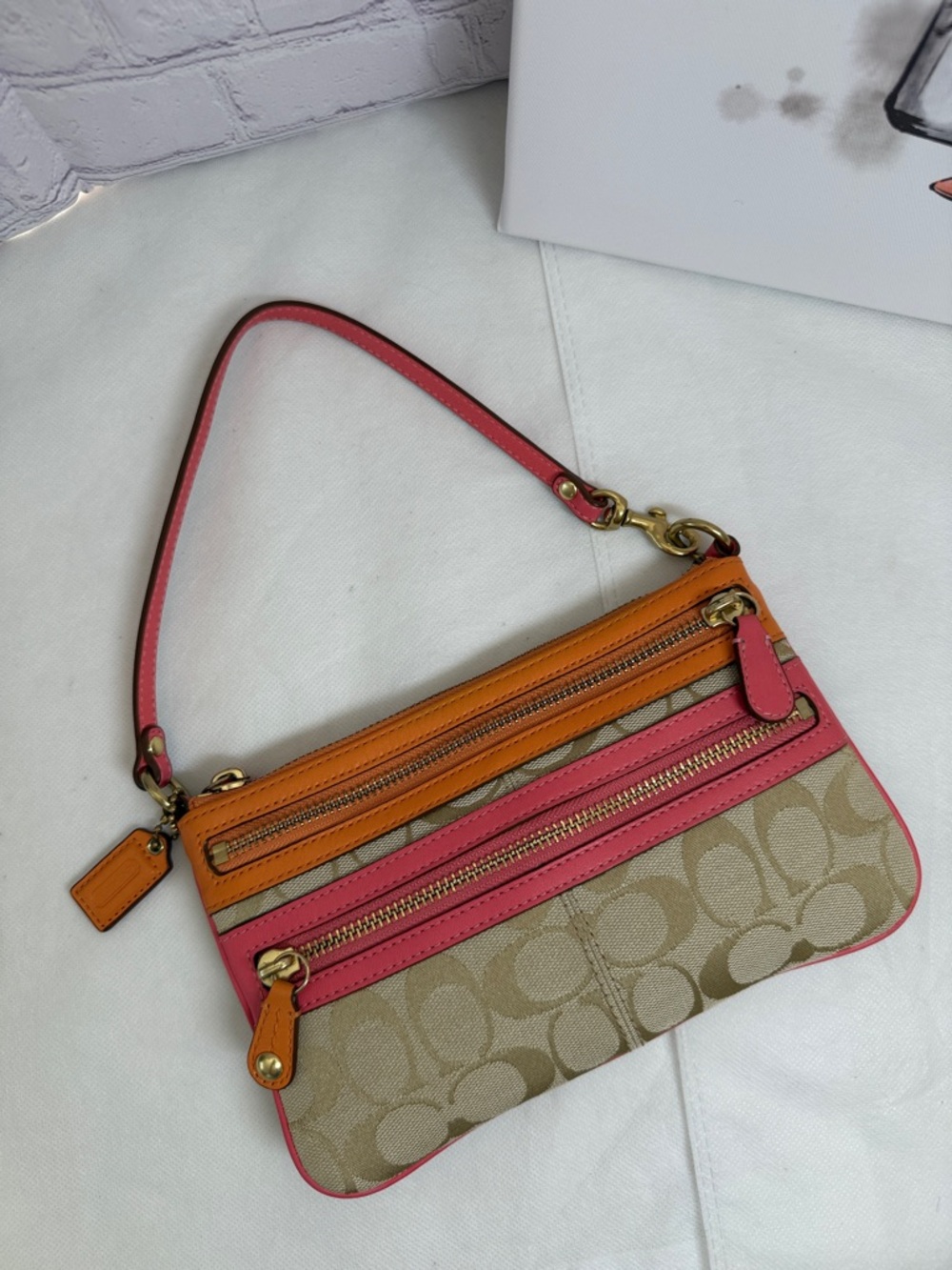 LOWSTARTCoach Small Shoulder Bag Wristlet Pink Orange Leather 3 Pockets ALMSTMNT - Picture 5 of 15